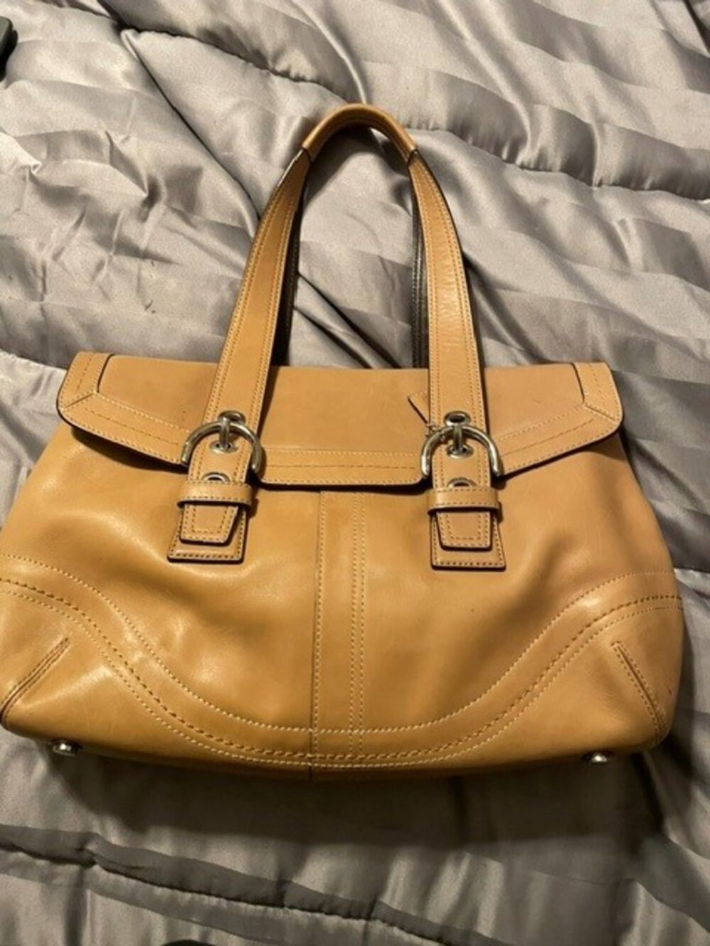 Coach Soho Tan Leather Shoulder Bag Vintage Medium Buckle Strap C0867 F12304